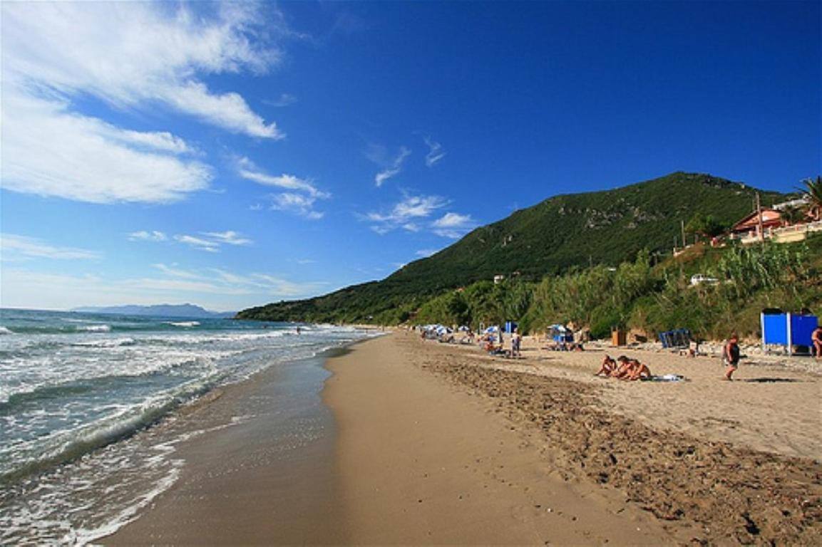 Villa Leena Paramonas  Zewnętrze zdjęcie