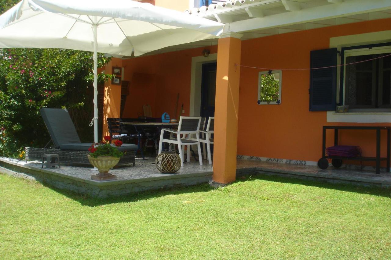 Villa Leena Paramonas  Zewnętrze zdjęcie