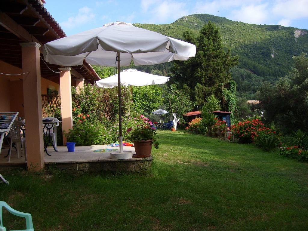 Villa Leena Paramonas  Pokój zdjęcie